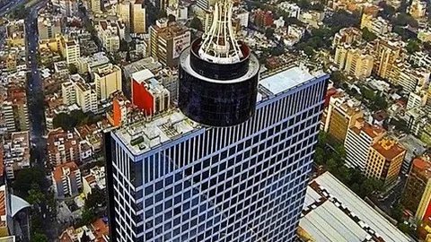 许昕AWE巡展，意外陷入雷鸟专区魅力